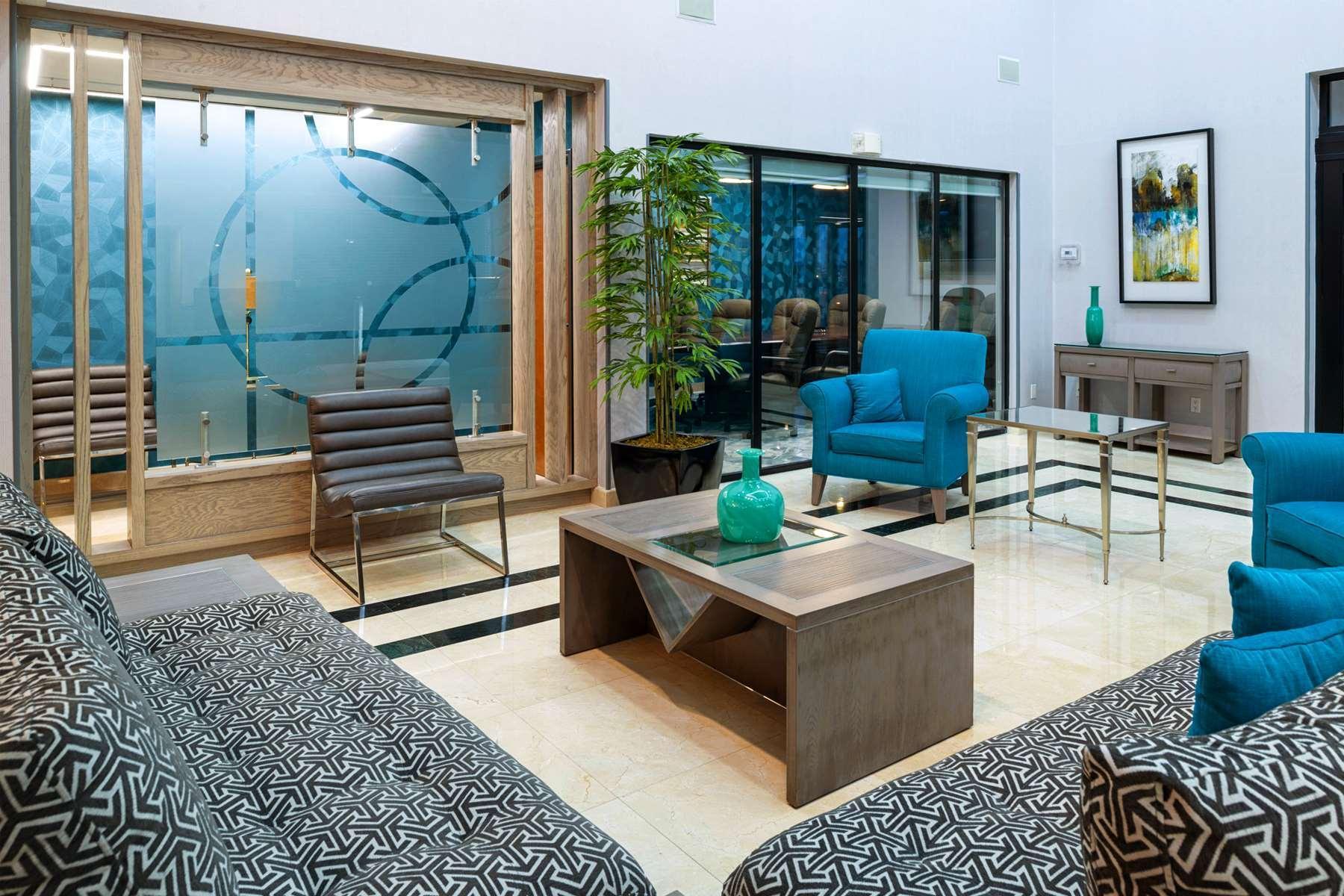 Wingate By Wyndham Chihuahua Hotel Bagian luar foto
