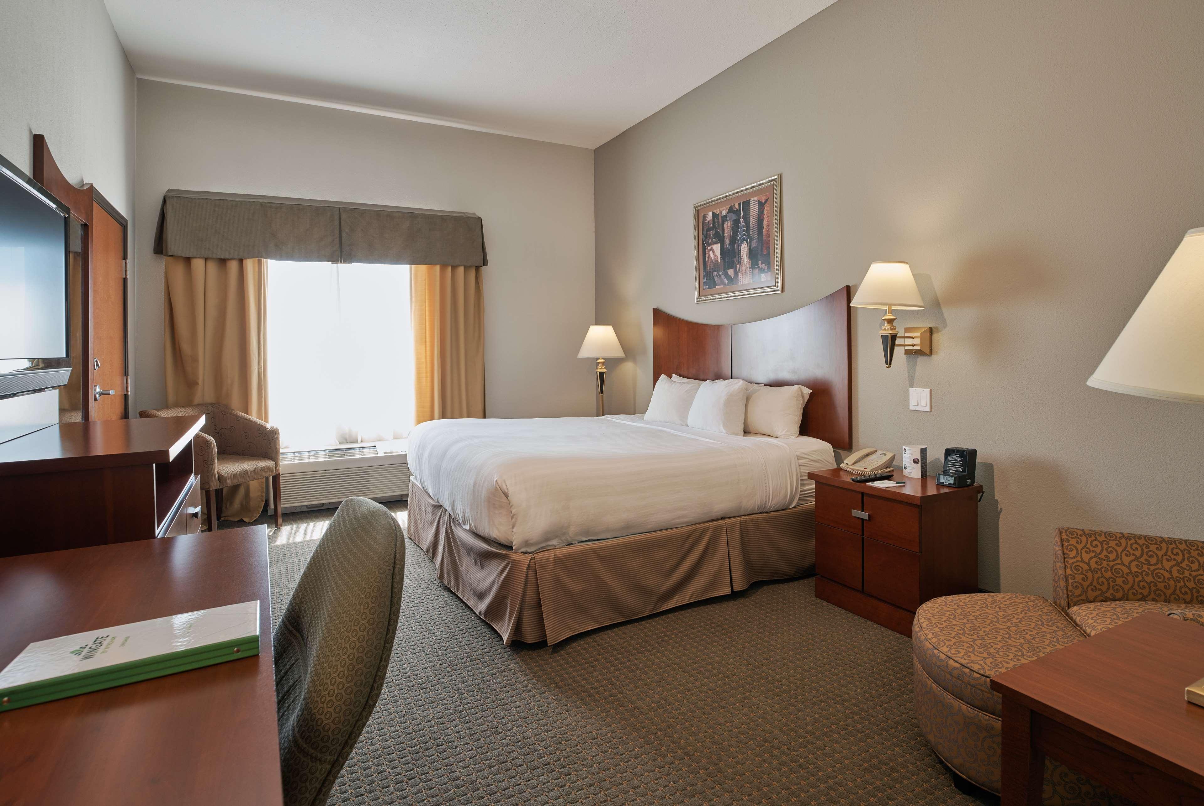 Wingate By Wyndham Chihuahua Hotel Bagian luar foto