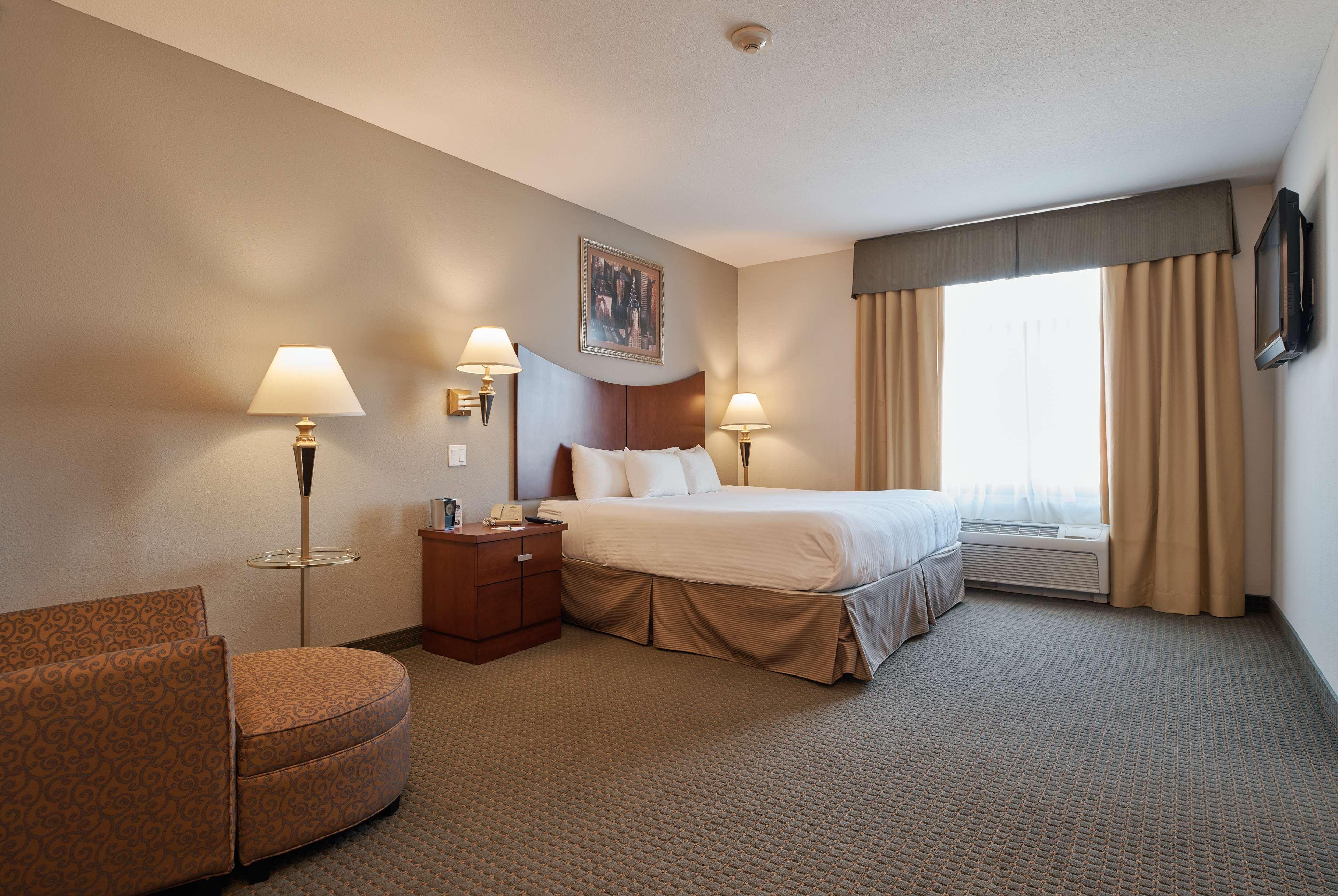 Wingate By Wyndham Chihuahua Hotel Bagian luar foto
