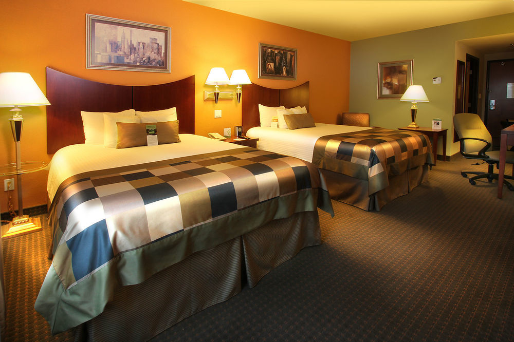Wingate By Wyndham Chihuahua Hotel Bagian luar foto