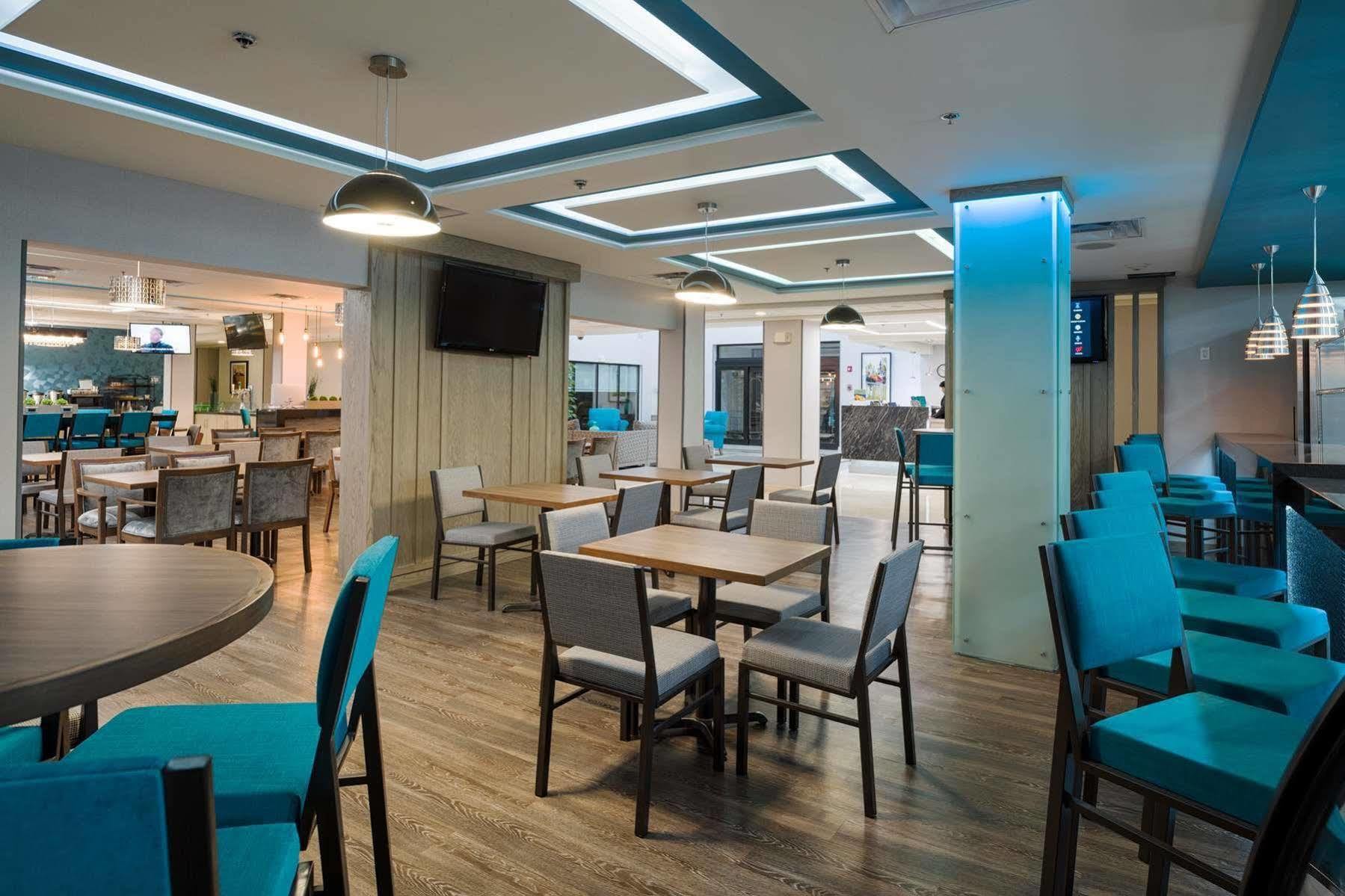 Wingate By Wyndham Chihuahua Hotel Bagian luar foto